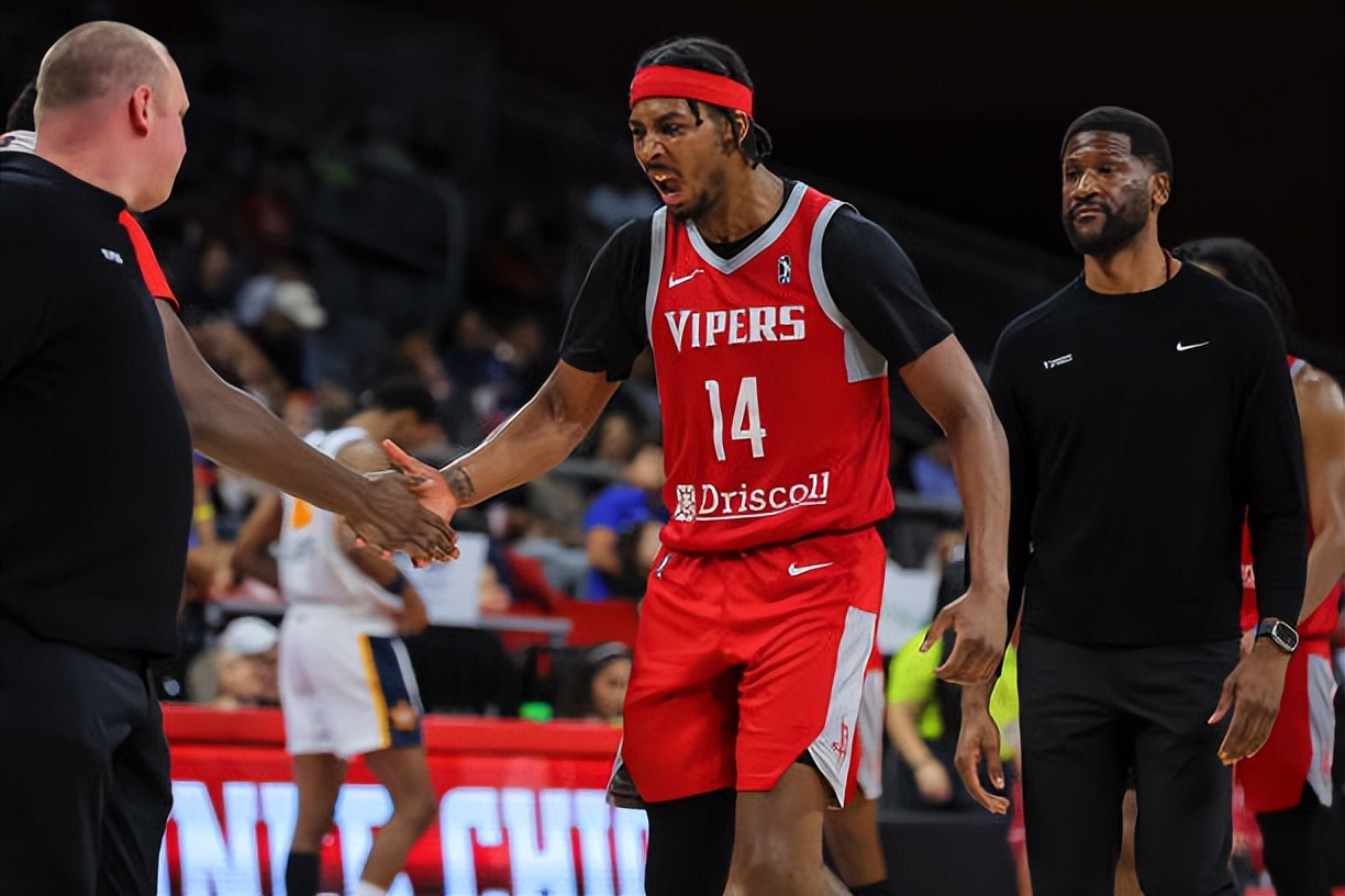 博彩体育app下载包含迈阿密热火发布备战花絮，国际比赛日战术微调，CBA常规赛任务艰巨，身体对抗强度拉满的词条