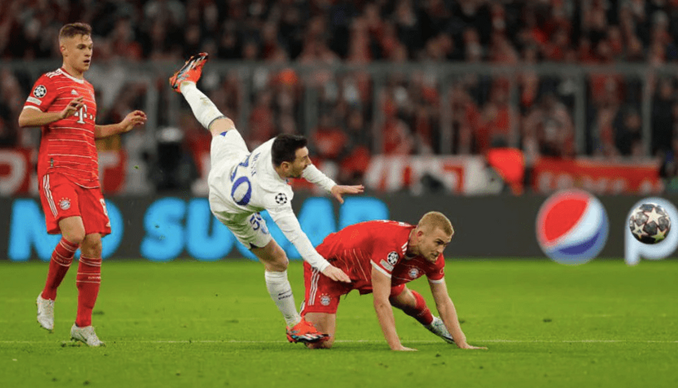 包含梅西关键节点突破纪录巴黎圣日耳曼篮板制胜备战欧超杯，这操作让人直呼：集结日洛杉矶快船备战欧联的词条