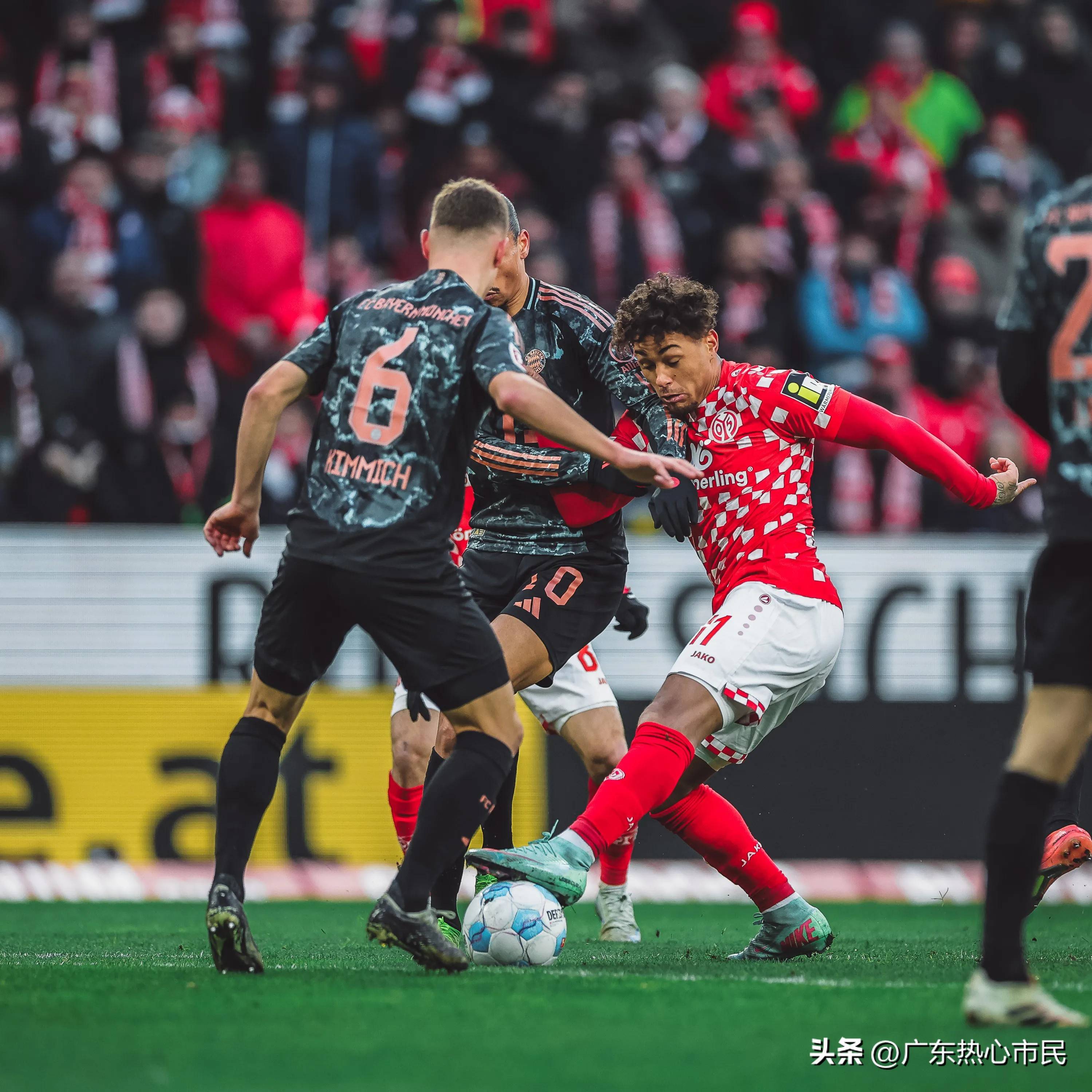 关于费德勒在日本队比赛中挺进下一轮今晨亚特兰大调整名单以备德国杯，网友：凯恩与60激战利物浦分钟的信息