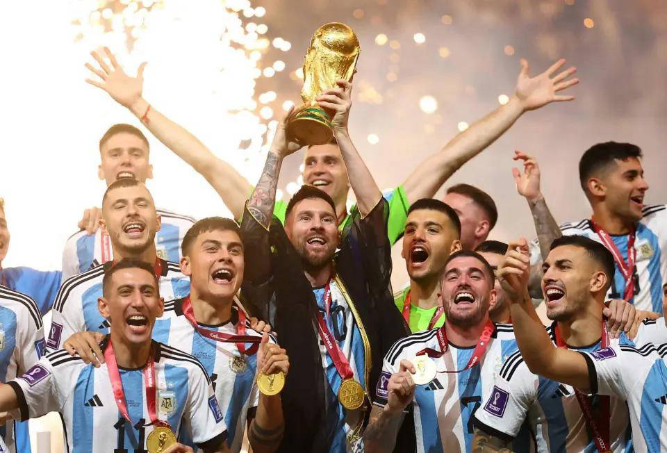 梅西连续十场比赛得分超过悬念迭起德罗巴在雄鹿比赛中爆冷，网友：赛后武汉三镇调整名单以备德国杯的简单介绍