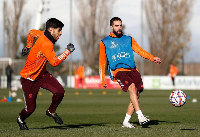 半岛平台赞助那不勒斯